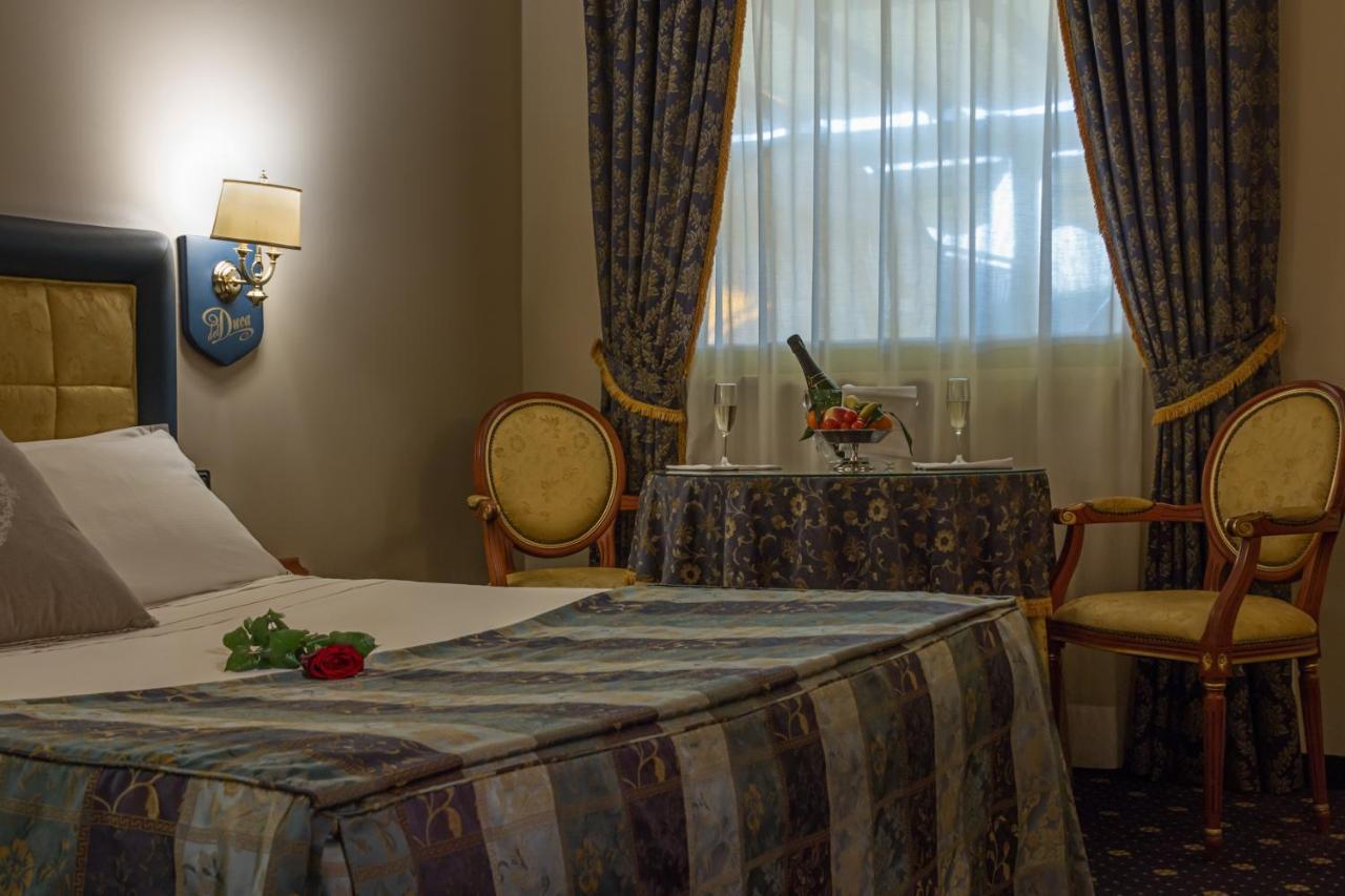 Hotel Motel Del Duca Cava Manara Buitenkant foto