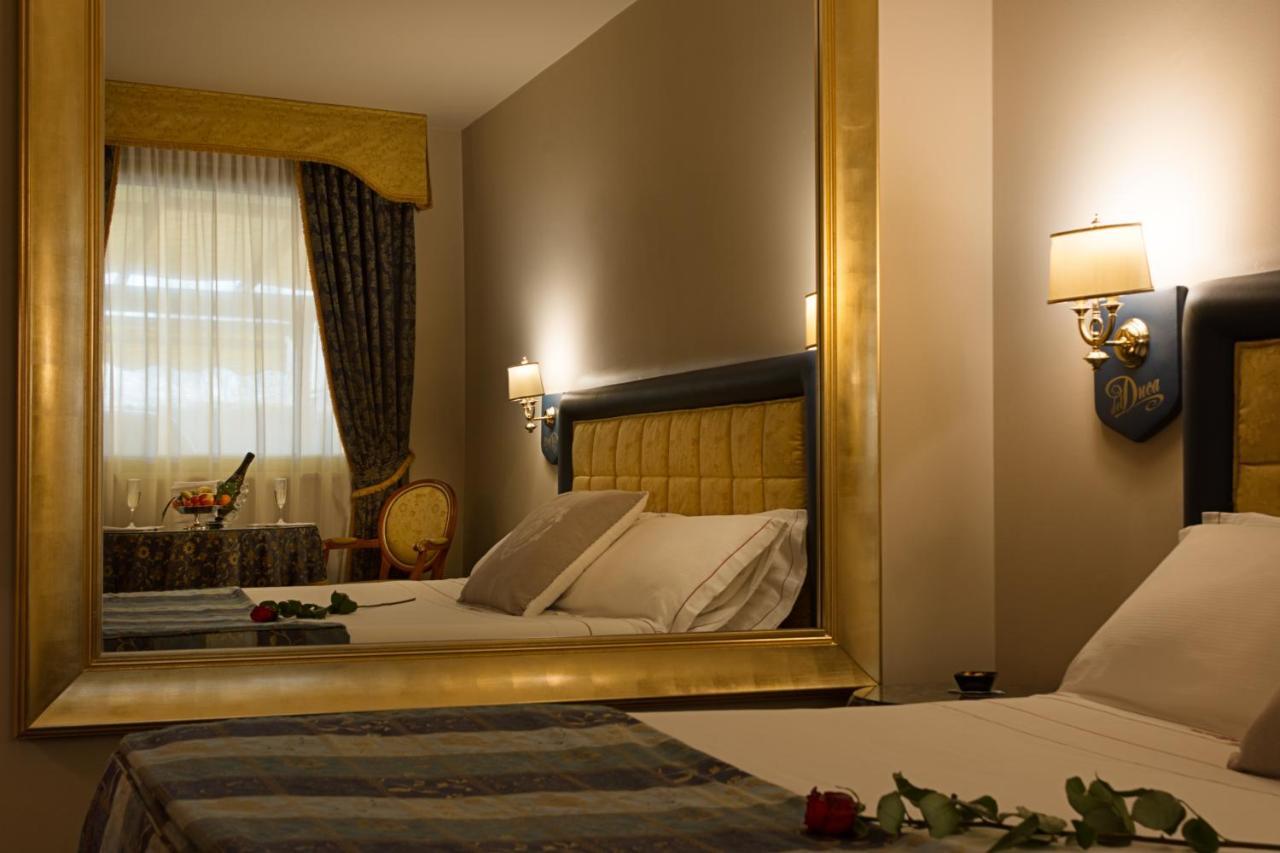 Hotel Motel Del Duca Cava Manara Buitenkant foto