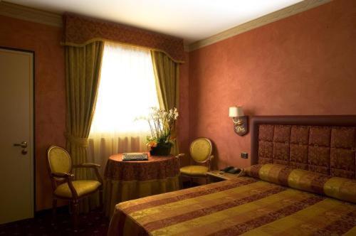 Hotel Motel Del Duca Cava Manara Buitenkant foto